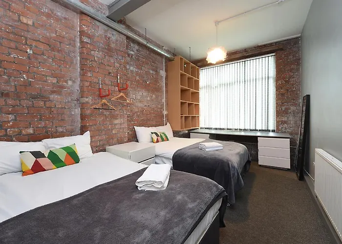 Mason Street Apartment Sleeps 16